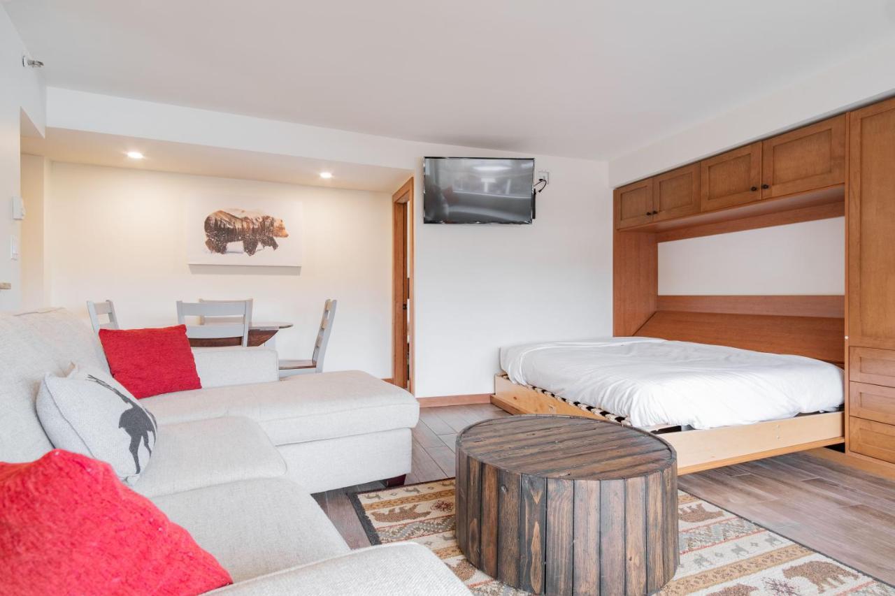 Carleton Lodge By Outpost Whistler Exteriör bild