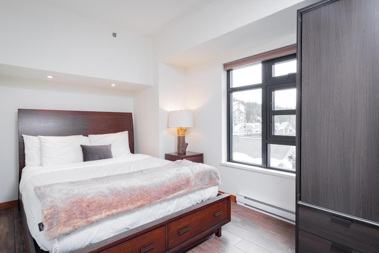 Carleton Lodge By Outpost Whistler Exteriör bild