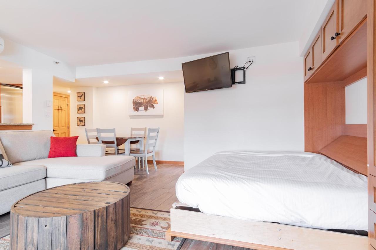 Carleton Lodge By Outpost Whistler Exteriör bild